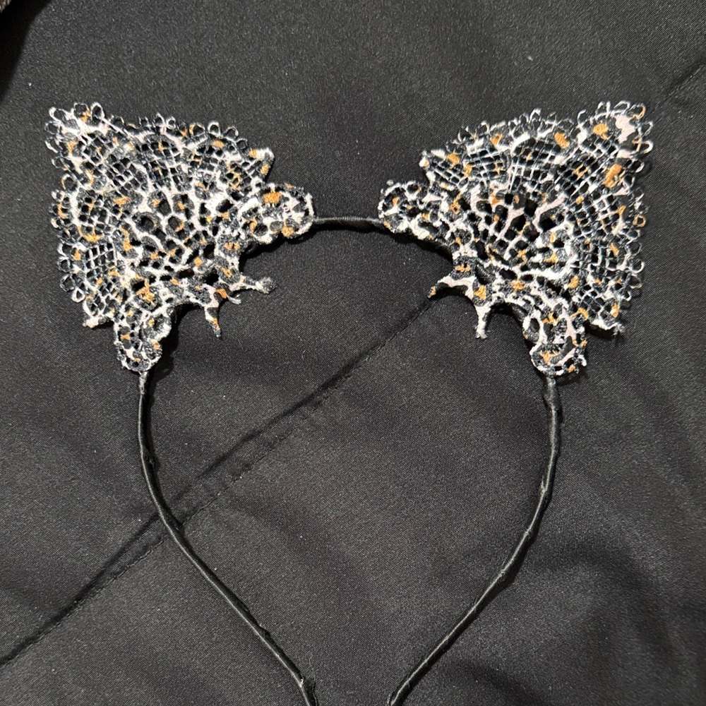 Lace Cat Ear Headband - Black and White